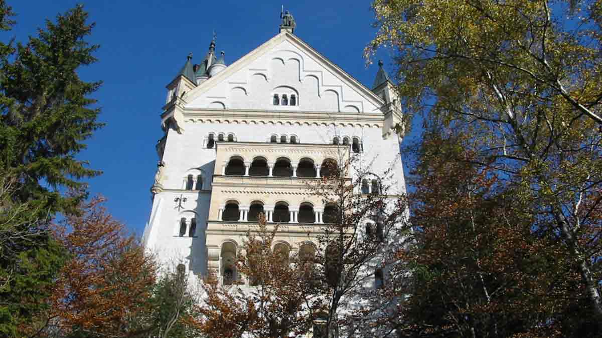 Os fundos do Castelo Neuschwanstein